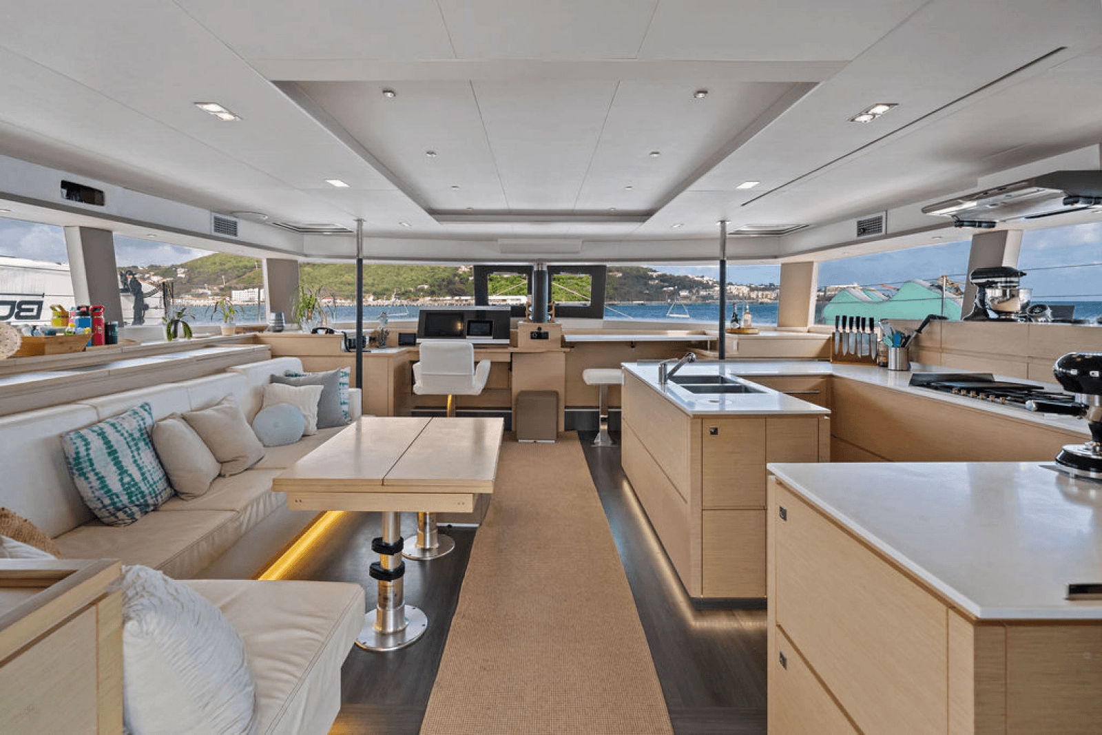 2016 Fountaine Pajot Victoria 67 - Photo 22