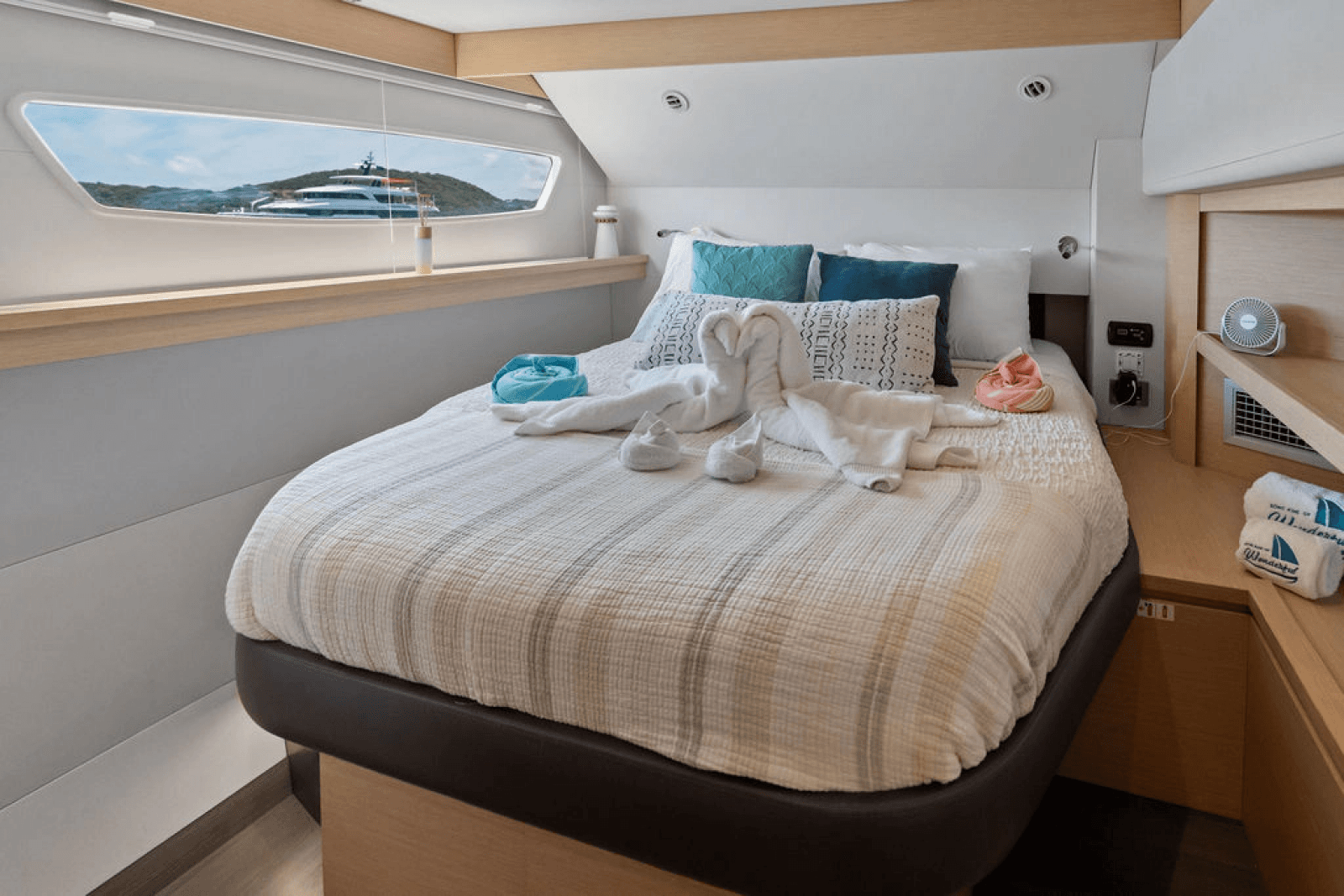 2016 Fountaine Pajot Victoria 67 - Photo 32