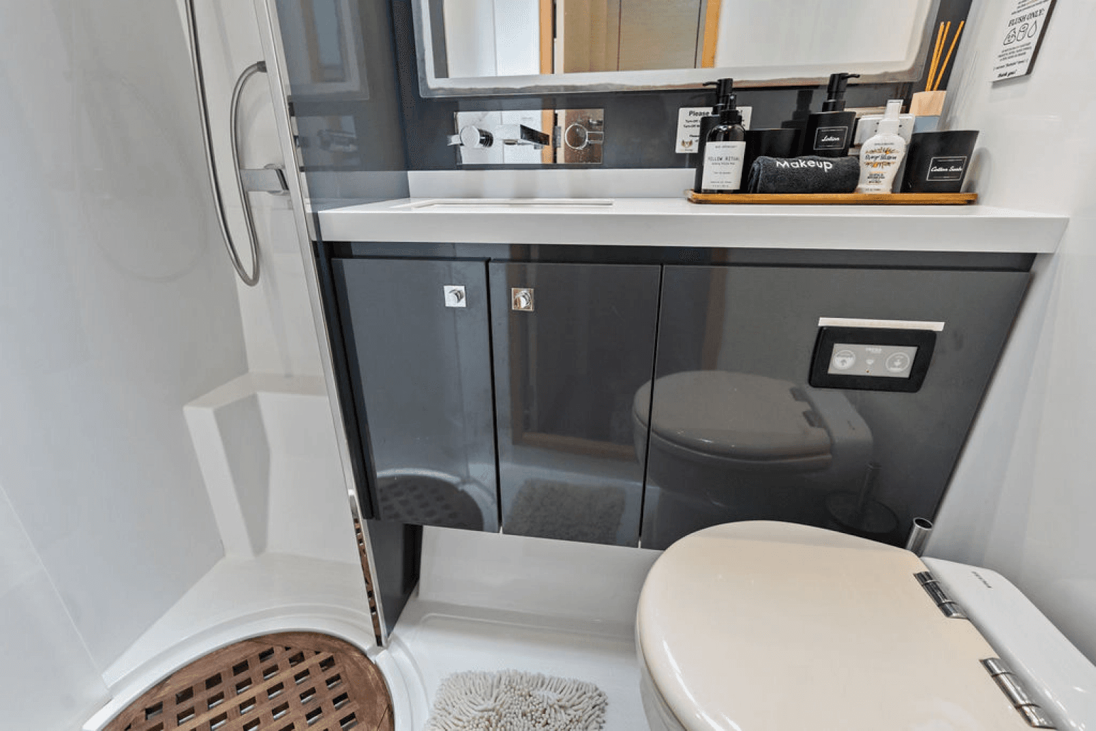 2016 Fountaine Pajot Victoria 67 - Photo 33