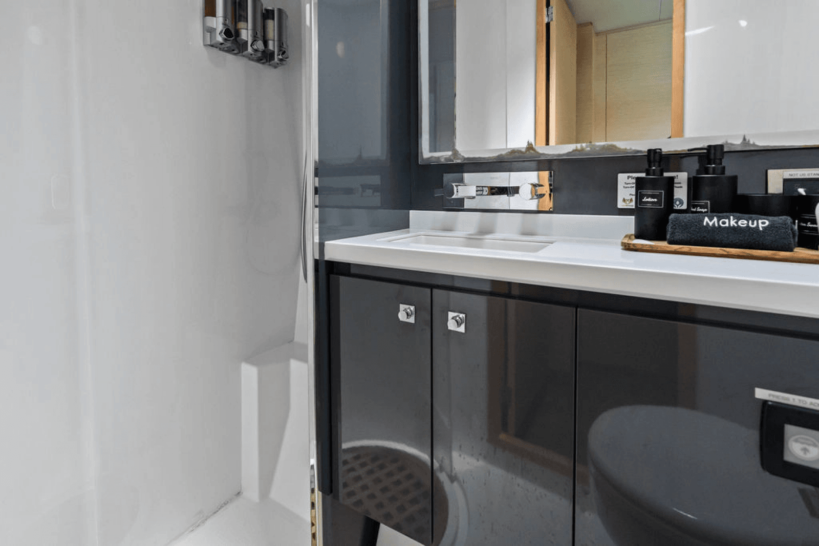 2016 Fountaine Pajot Victoria 67 - Photo 35