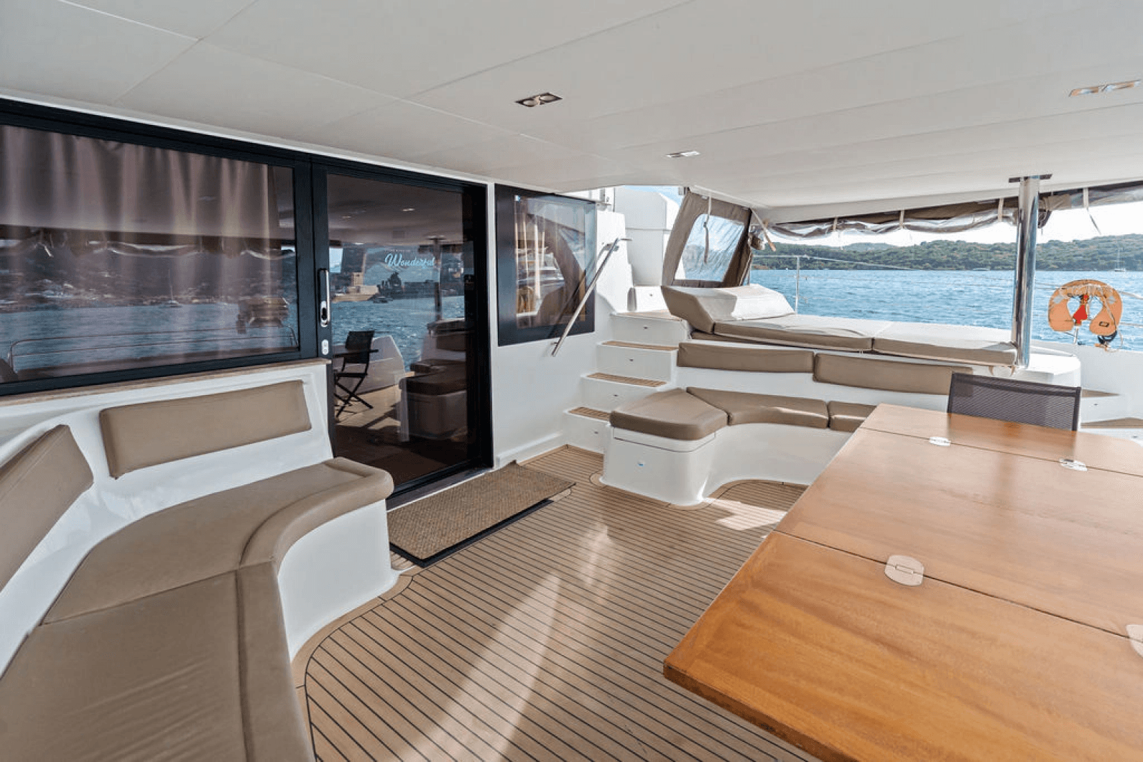2016 Fountaine Pajot Victoria 67 - Photo 19