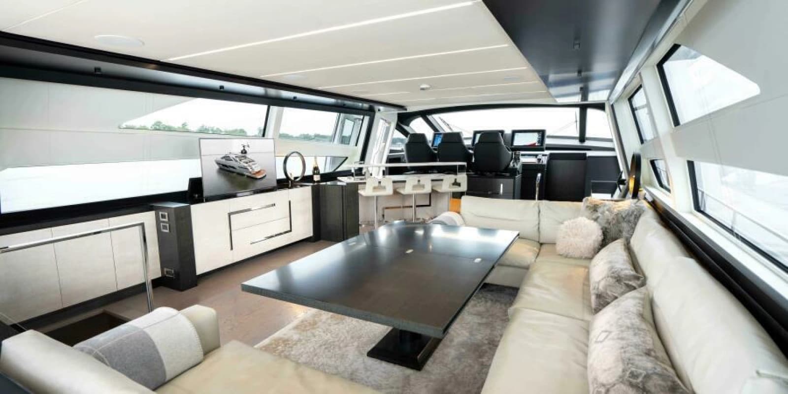 2022 Pershing 9X - Photo 39