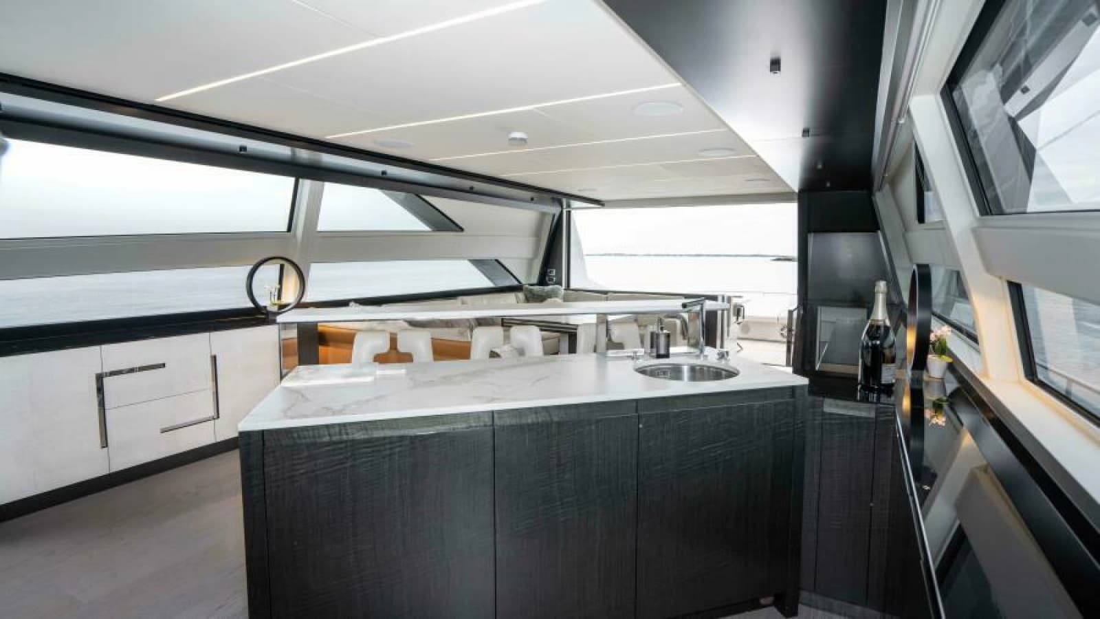 2022 Pershing 9X - Photo 37