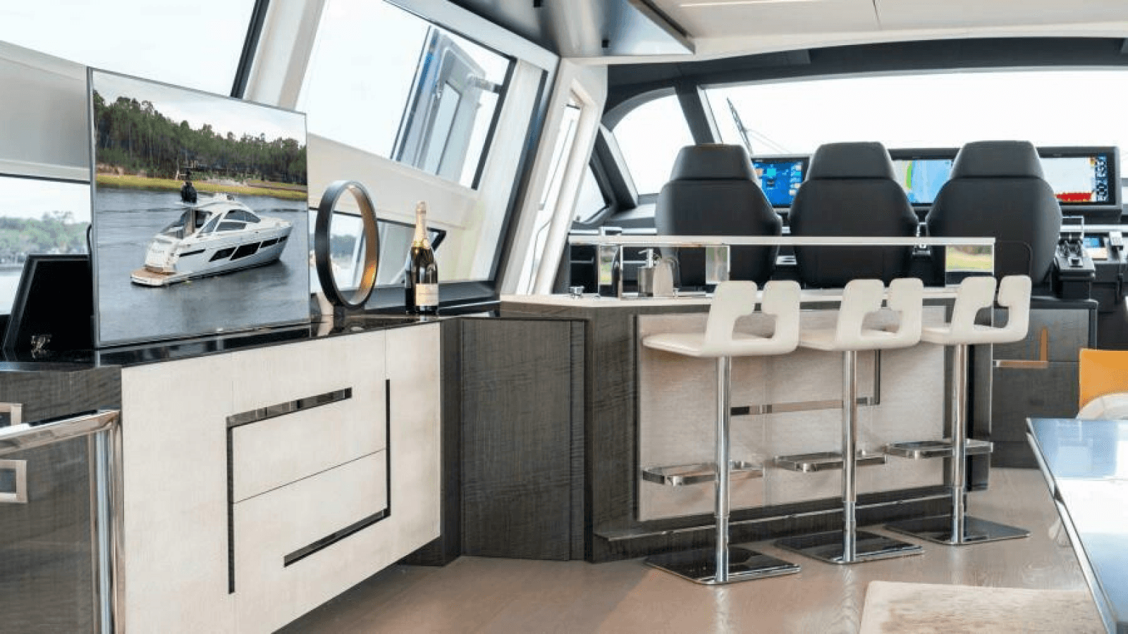 2022 Pershing 9X - Photo 41