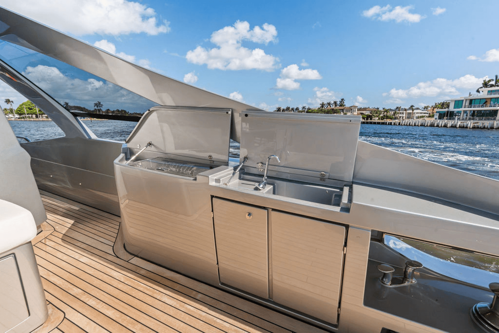 2022 Pershing 9X - Photo 34