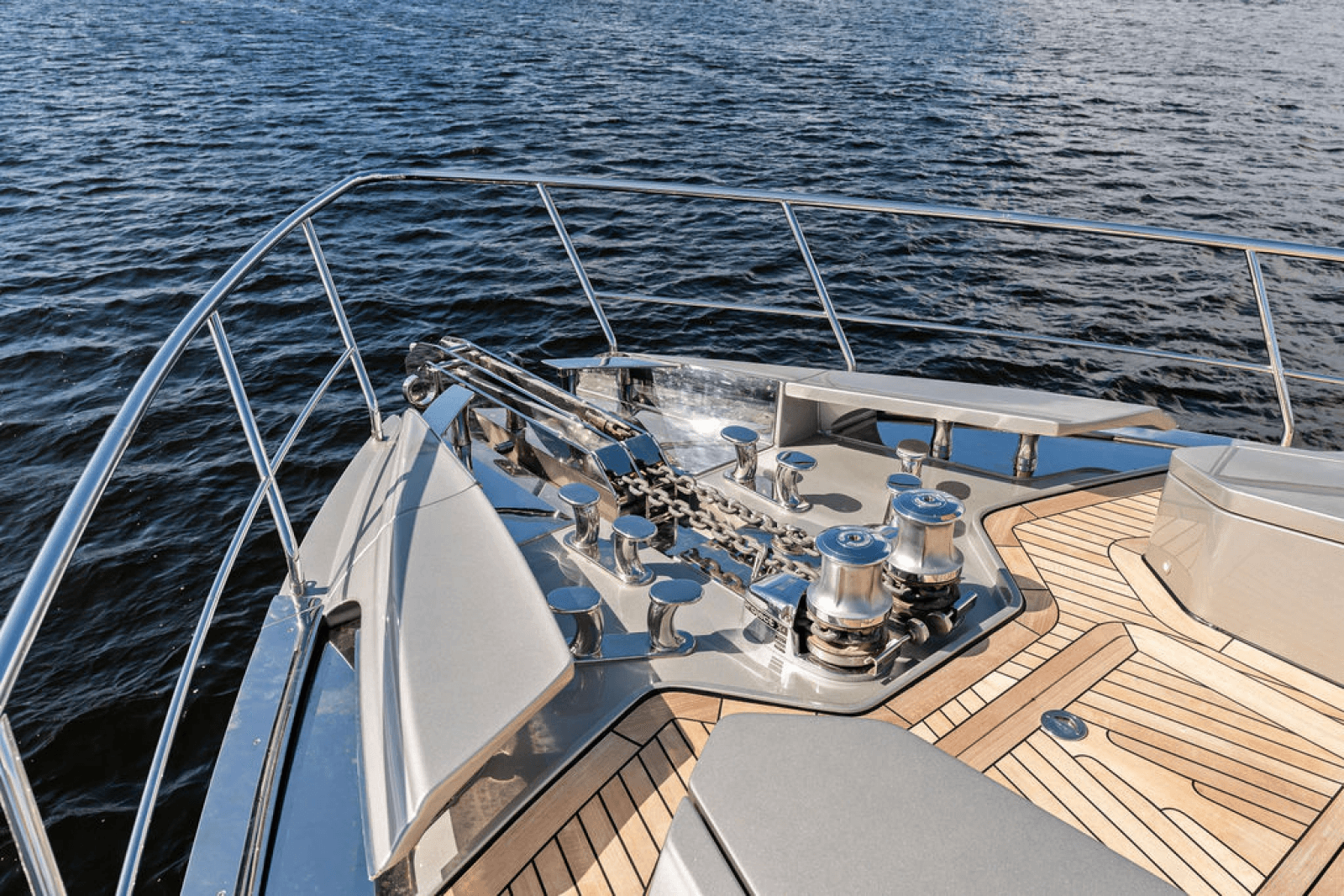 2022 Pershing 9X - Photo 14