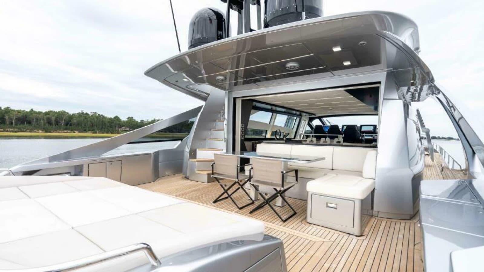 2022 Pershing 9X - Photo 22