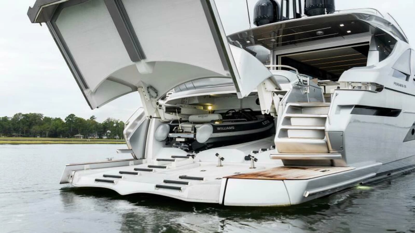 2022 Pershing 9X - Photo 26