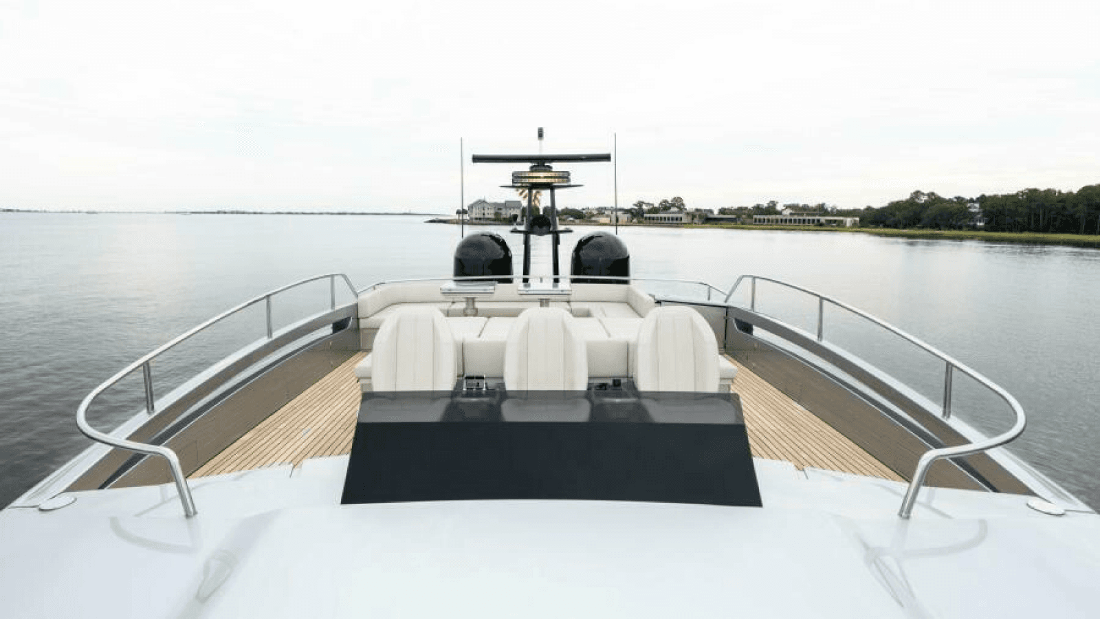 2022 Pershing 9X - Photo 19