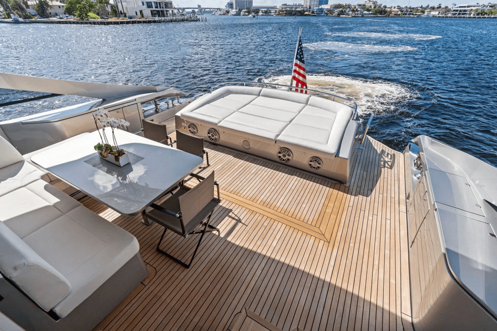 2022 Pershing 9X - Photo 41