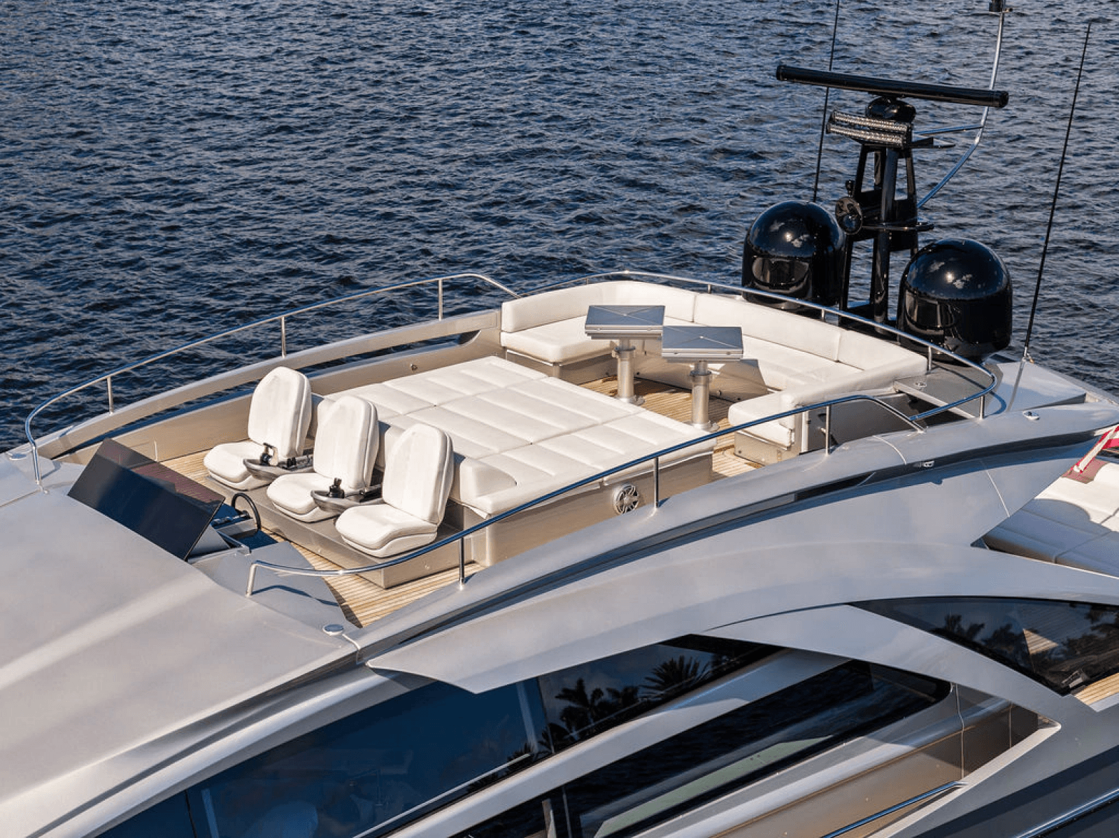 2022 Pershing 9X - Photo 19