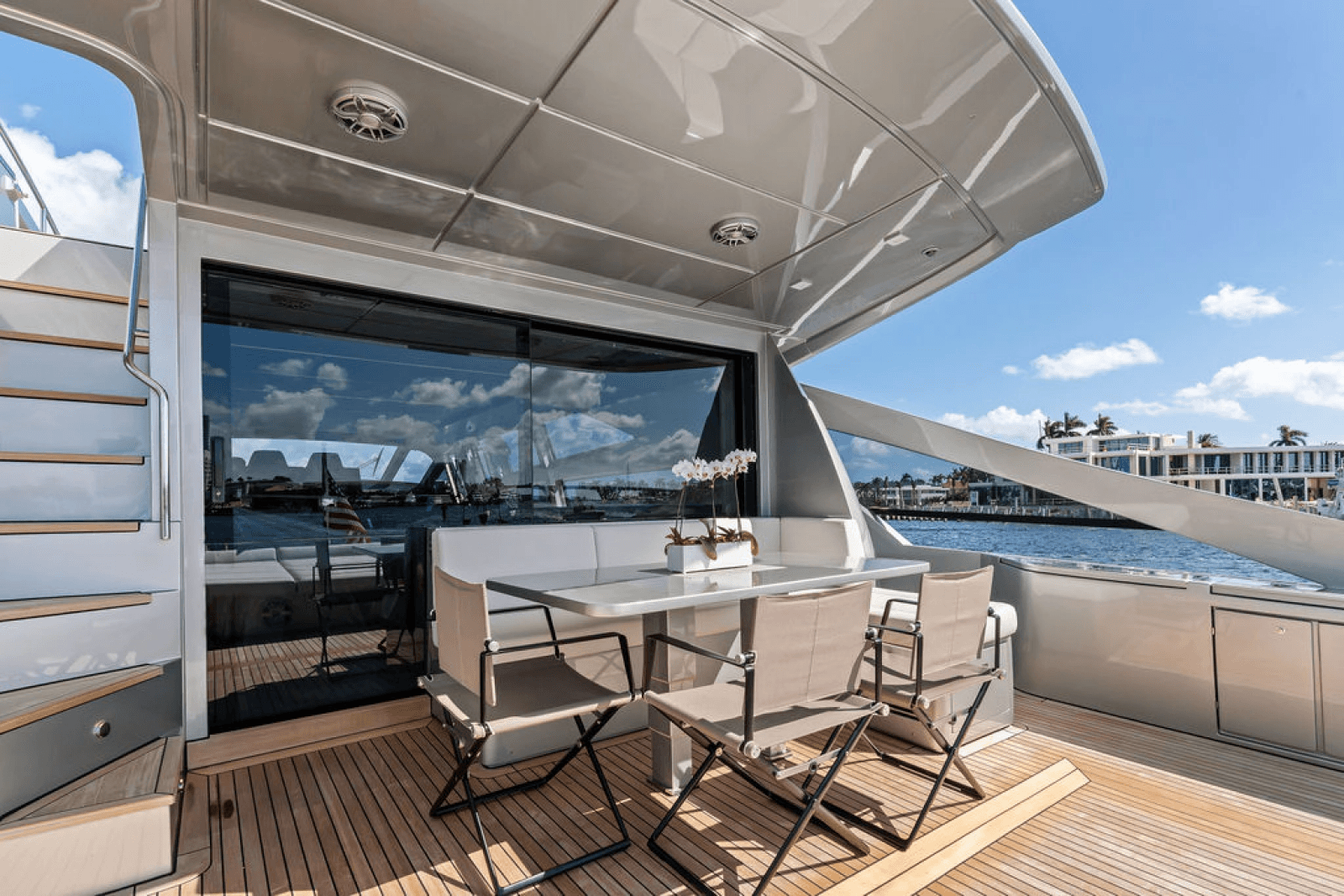 2022 Pershing 9X - Photo 38