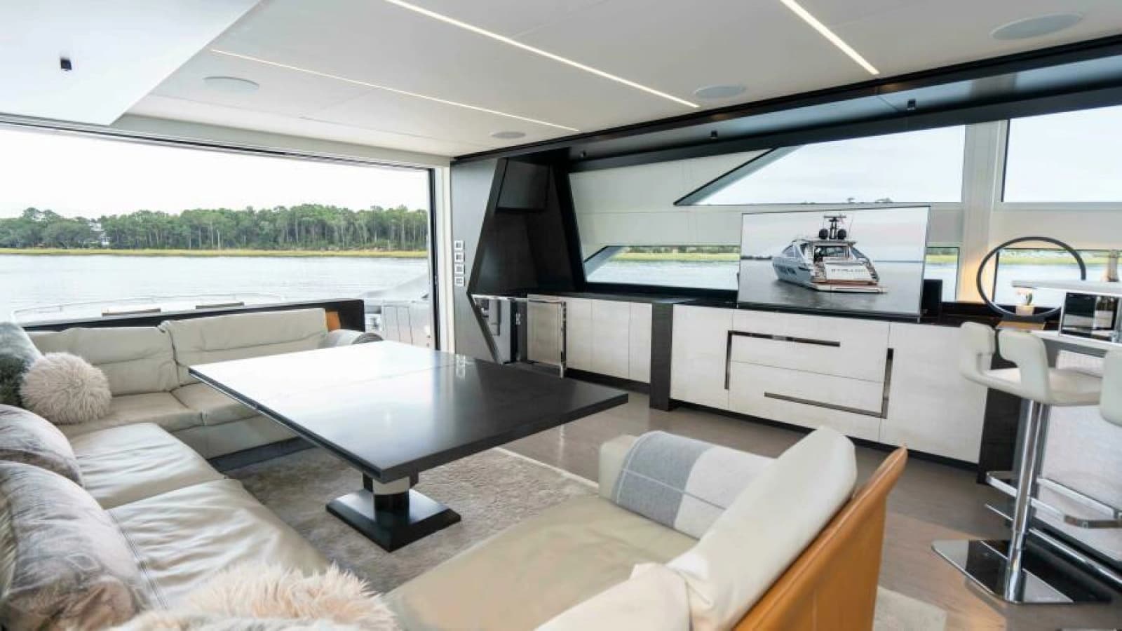 2022 Pershing 9X - Photo 40