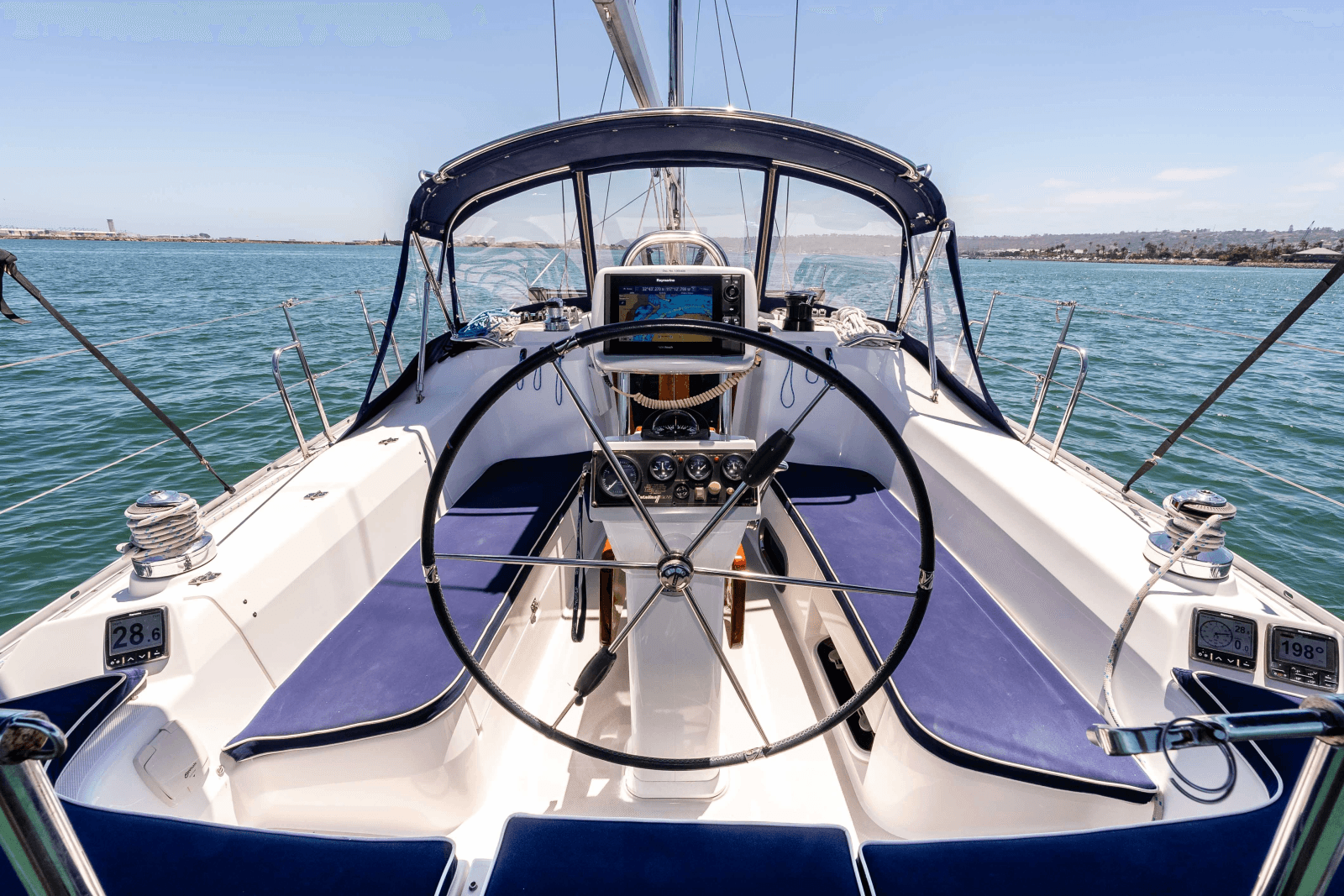 2013 Catalina 355 - Photo 5