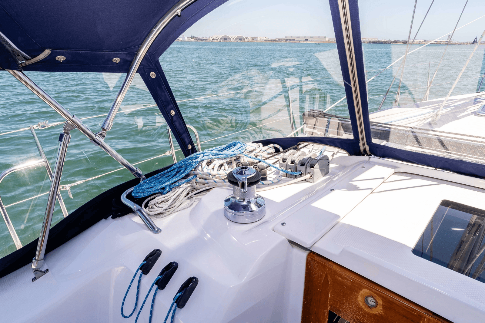 2013 Catalina 355 - Photo 10