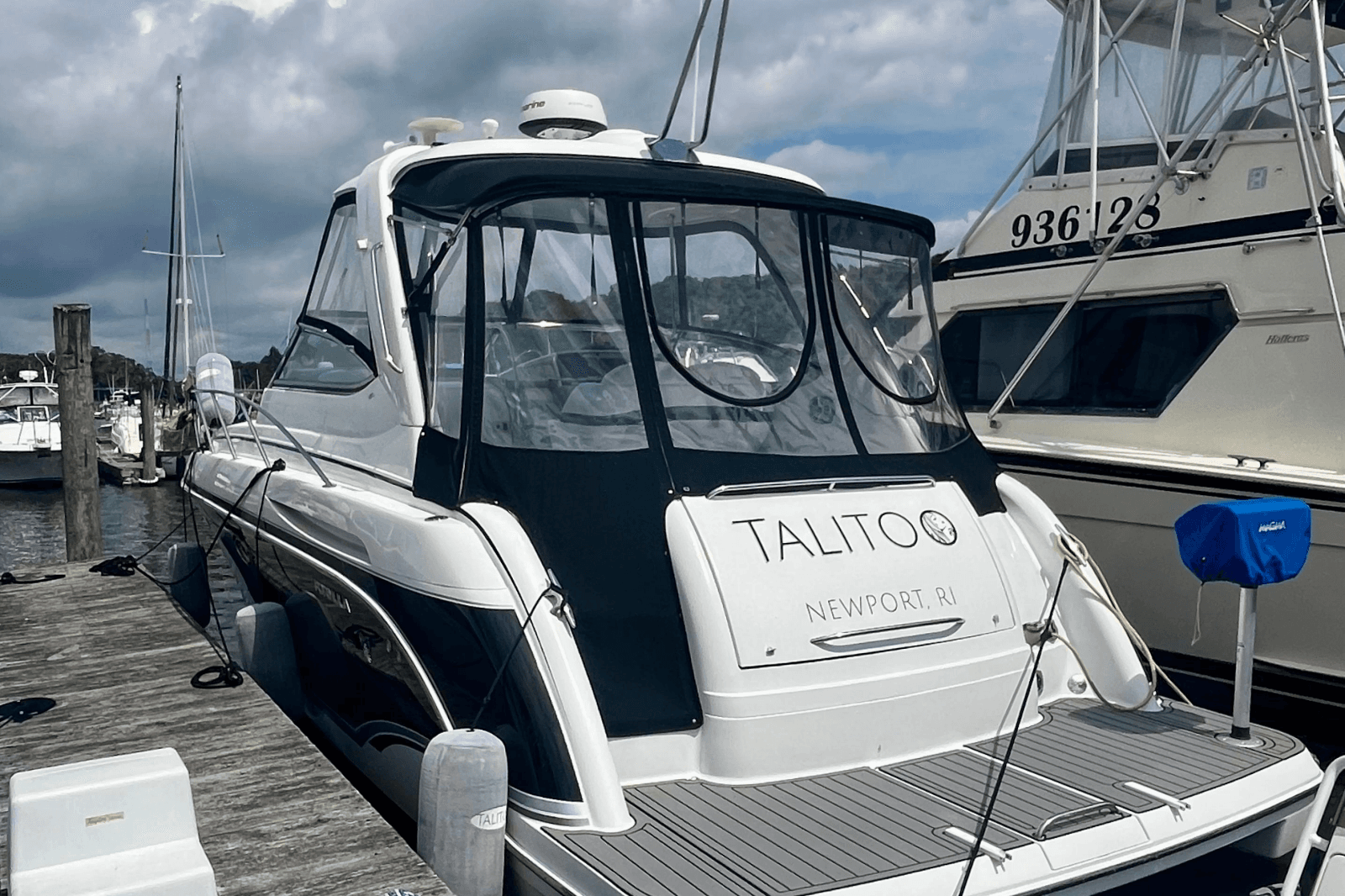 2006 Formula 37 Performance Cruiser - Photo 3