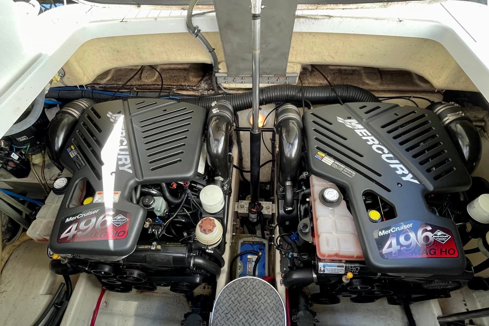 2006 Formula 37 Performance Cruiser - Photo 21
