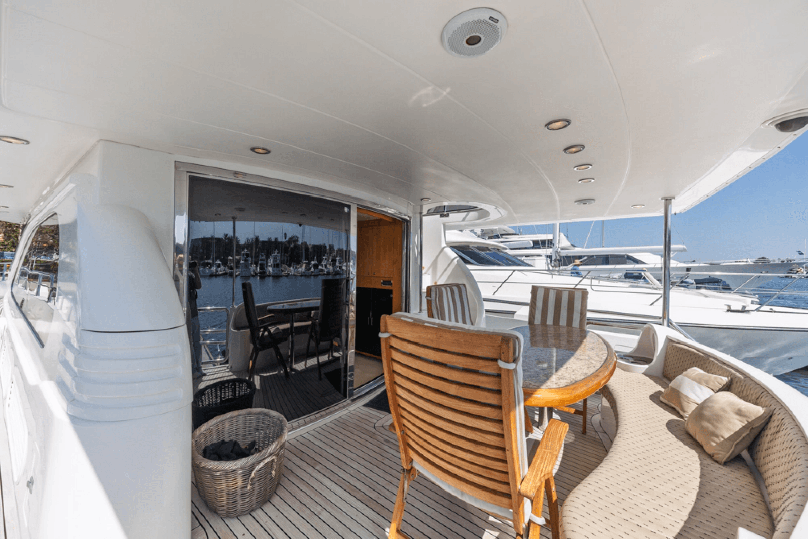 2005 Horizon 64 Elegance - Photo 26