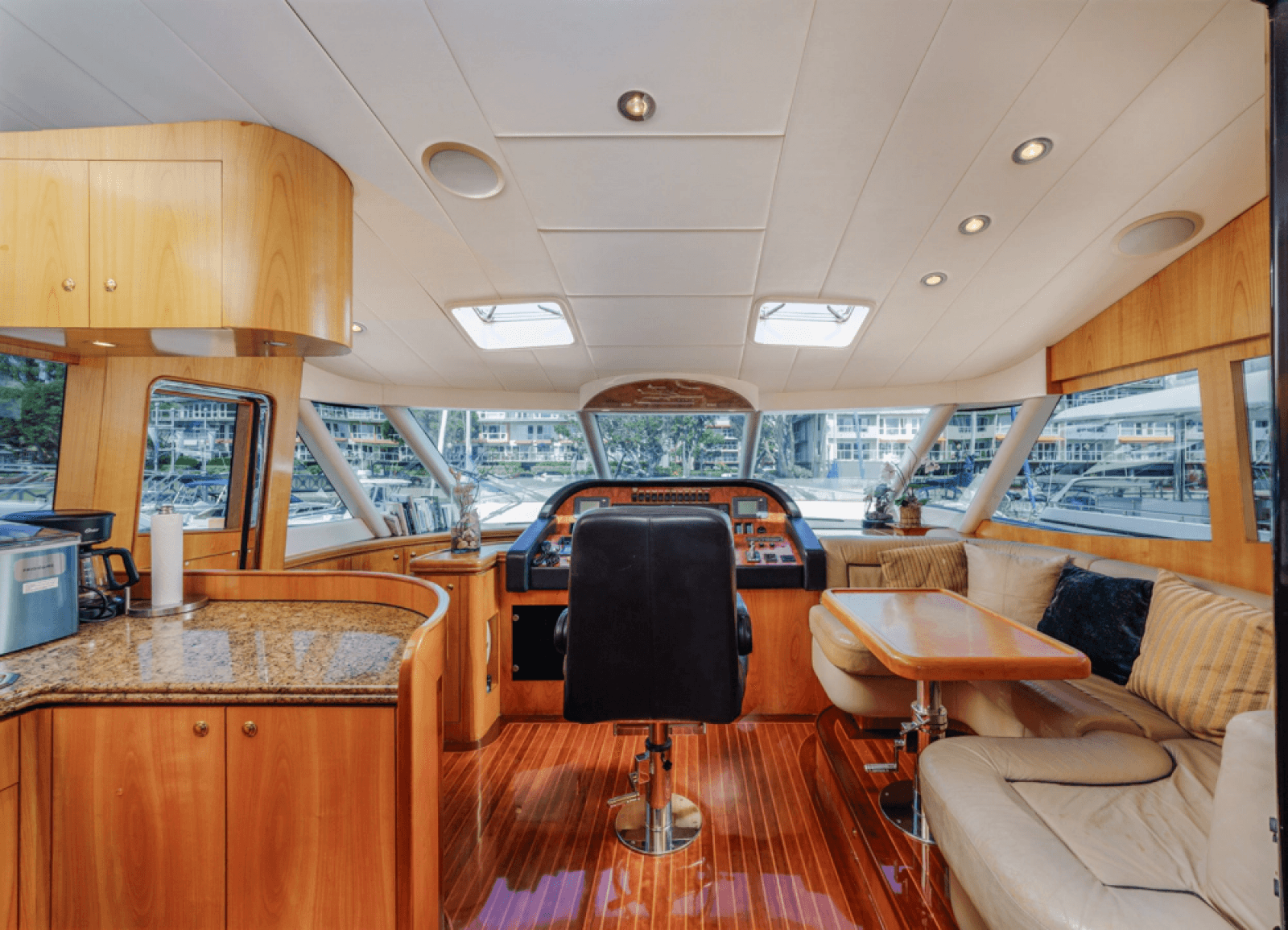 2005 Horizon 64 Elegance - Photo 30