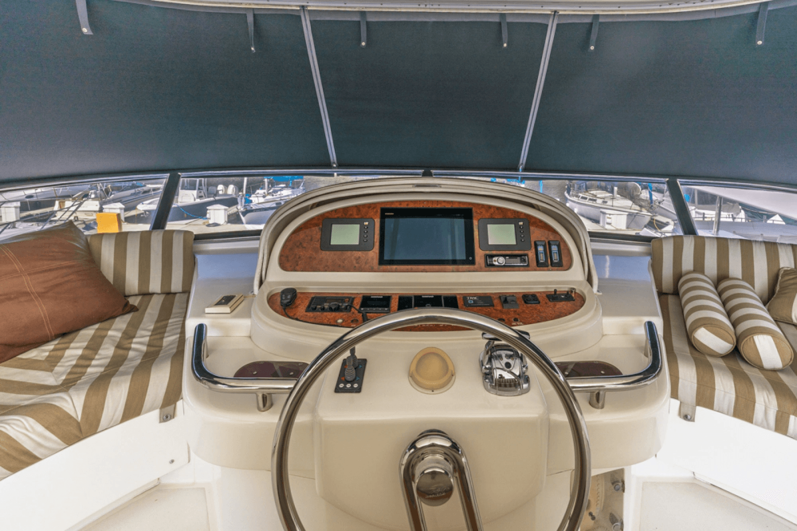 2005 Horizon 64 Elegance - Photo 16