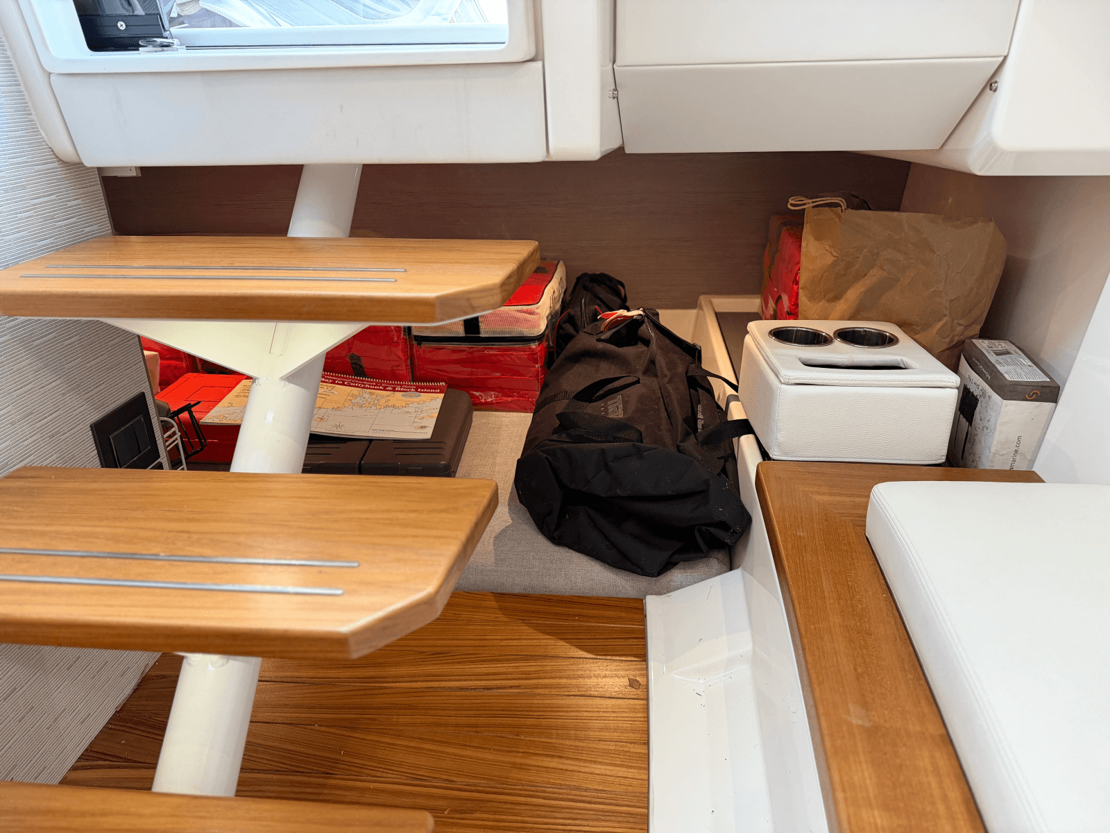 2023 Tiara Yachts 43 LS - Photo 25