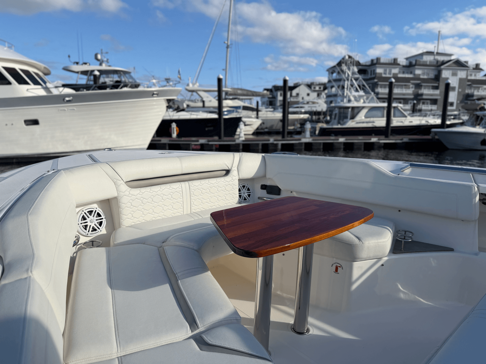2023 Tiara Yachts 43 LS - Photo 21