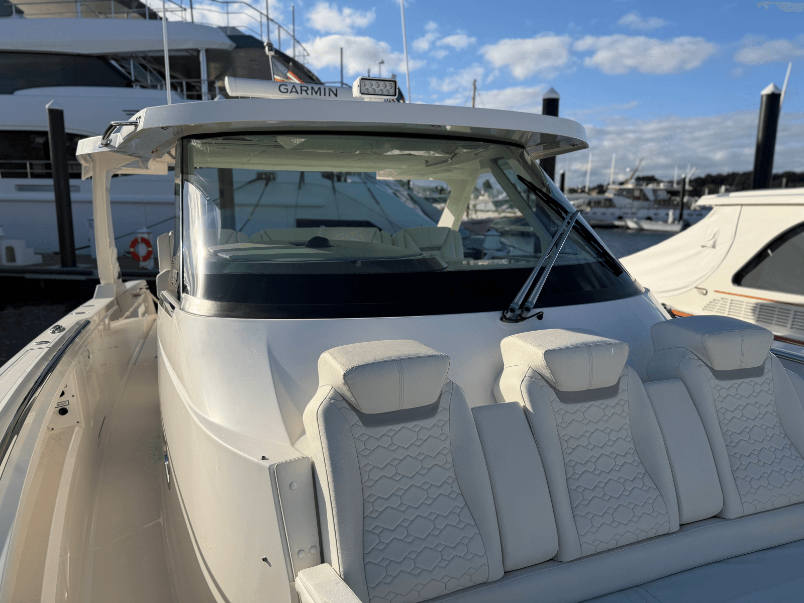 2023 Tiara Yachts 43 LS - Photo 22