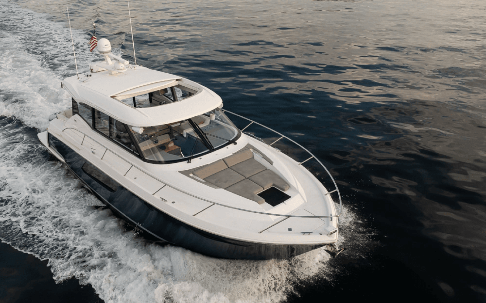 2019 Tiara Yachts C49 Coupe - Photo 5