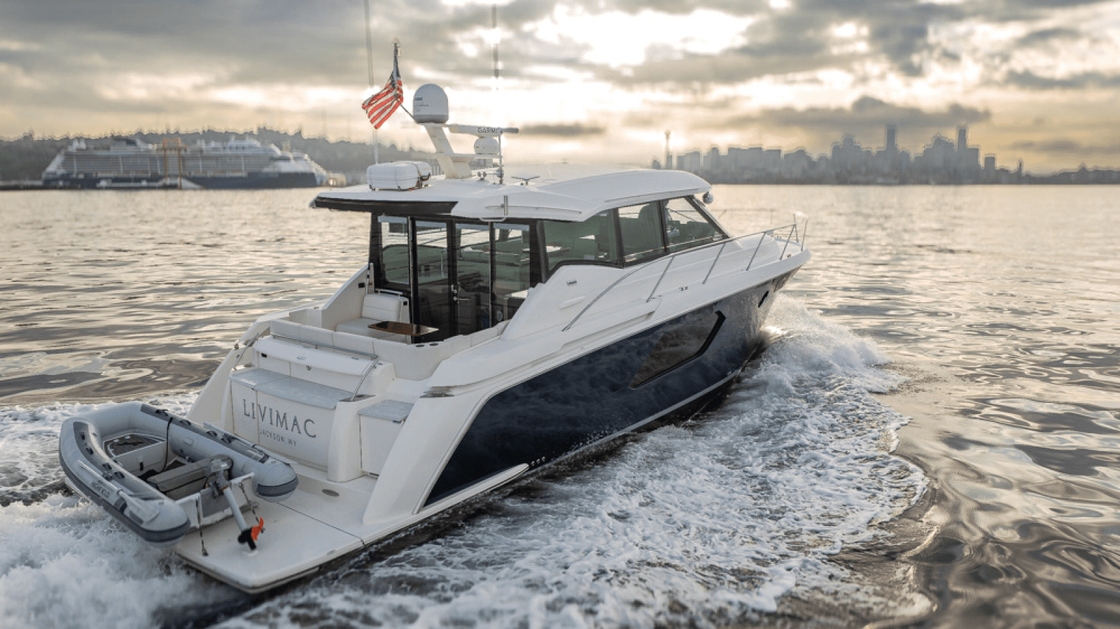 2019 Tiara Yachts C49 Coupe - Photo 44