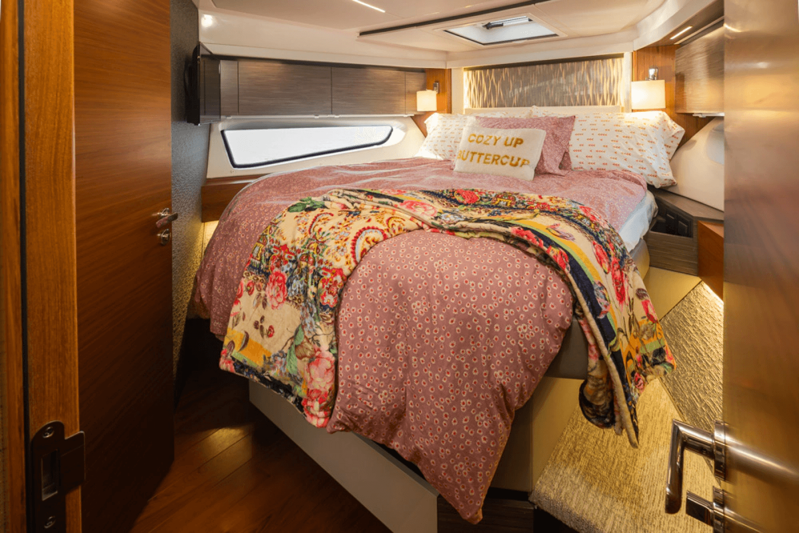 2019 Tiara Yachts C49 Coupe - Photo 29