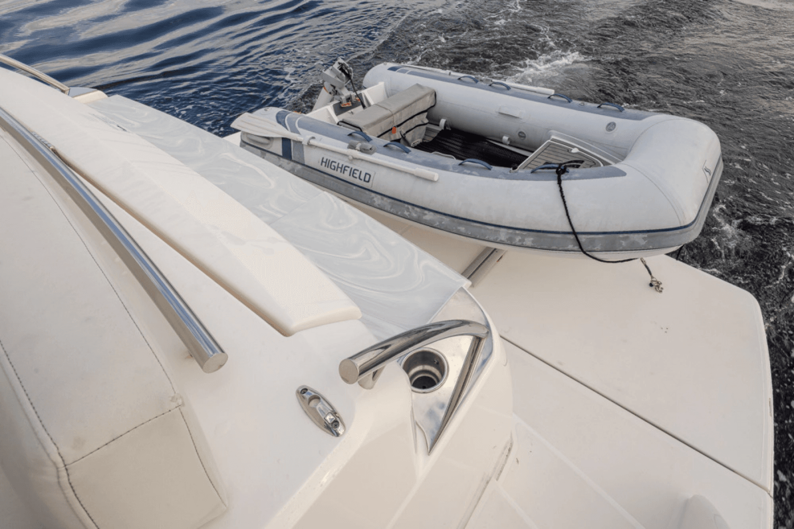 2019 Tiara Yachts C49 Coupe - Photo 8