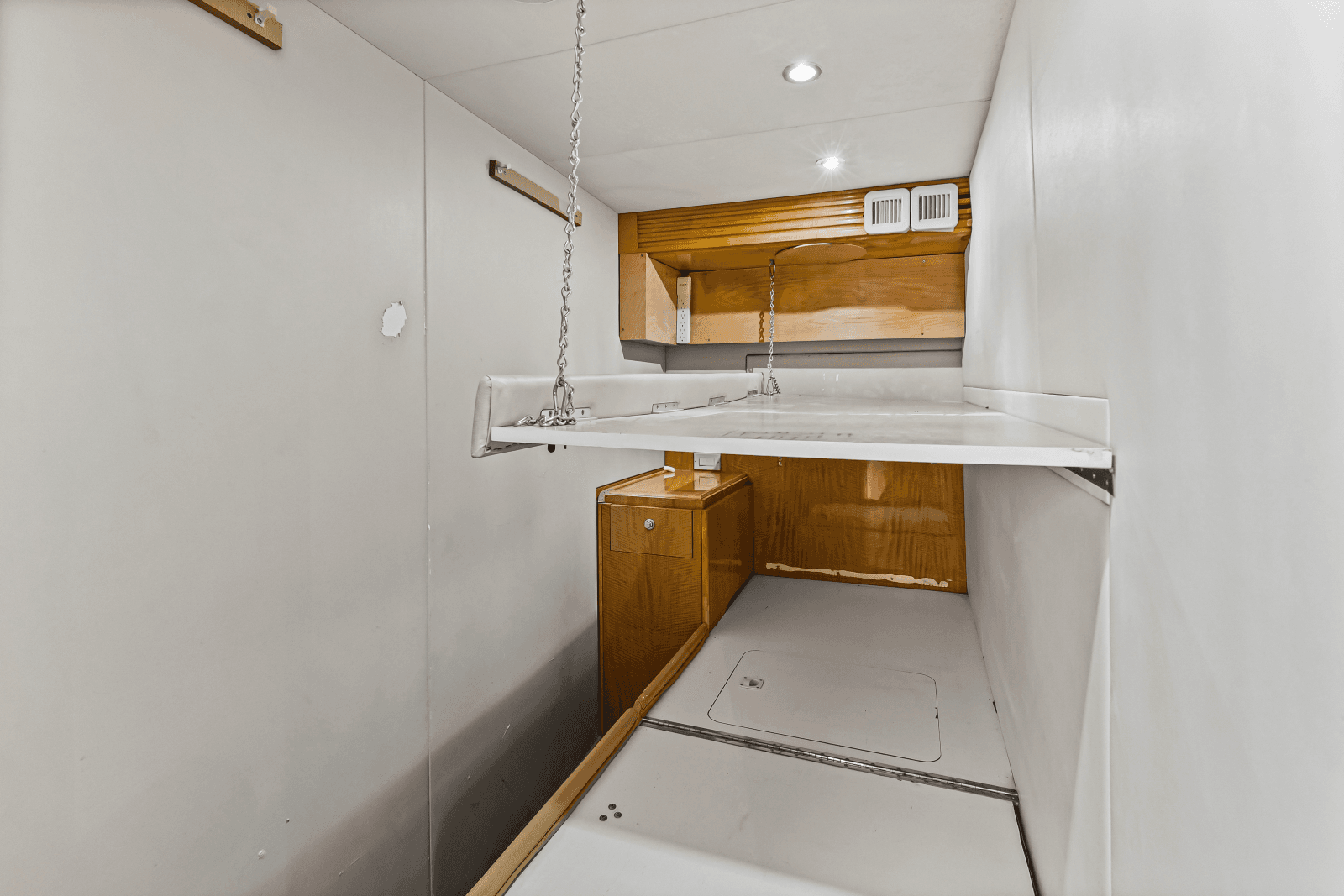 2006 Hatteras 80 Motor Yacht Skylounge - Photo 50