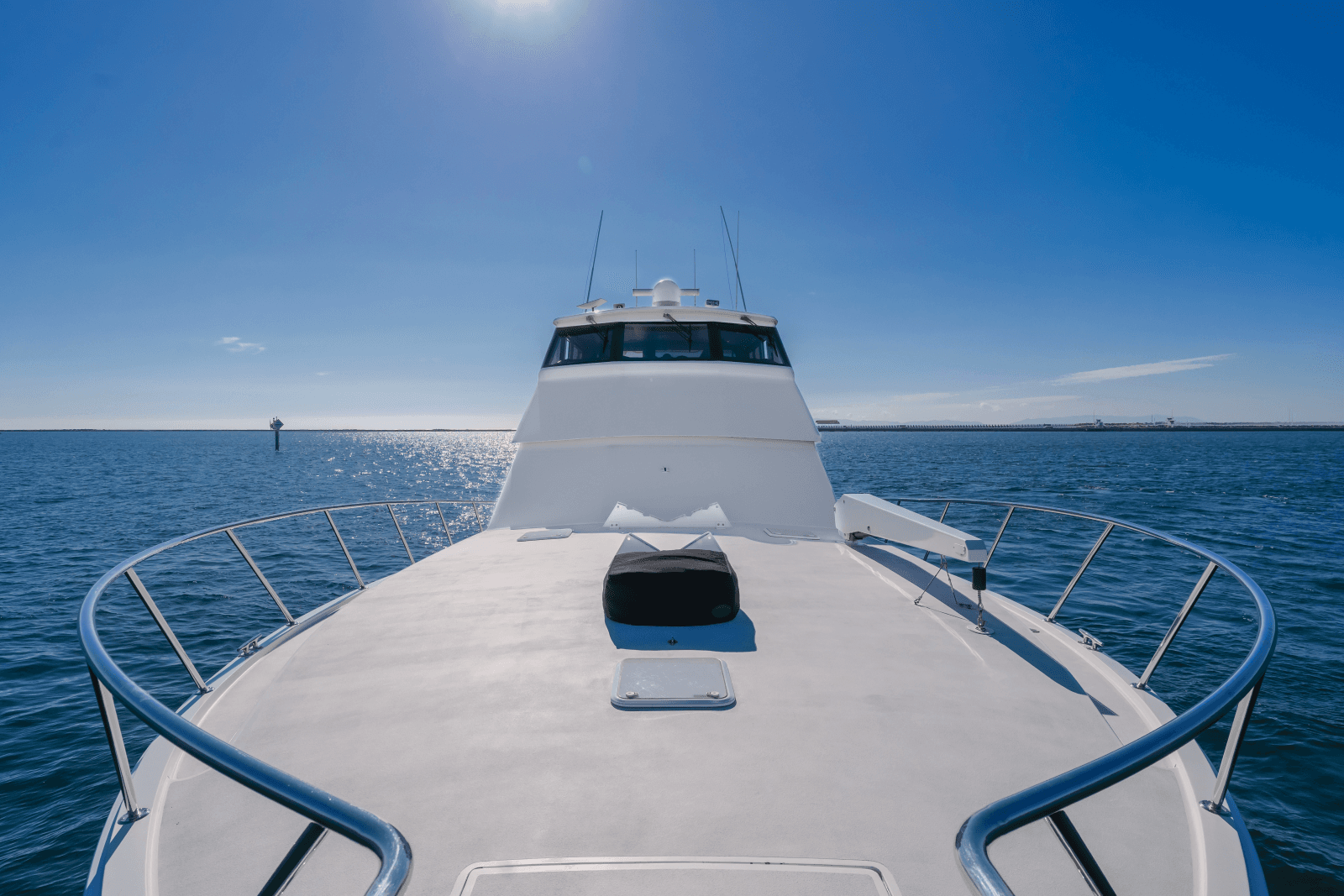 1999 Viking Enclosed Bridge - Photo 34