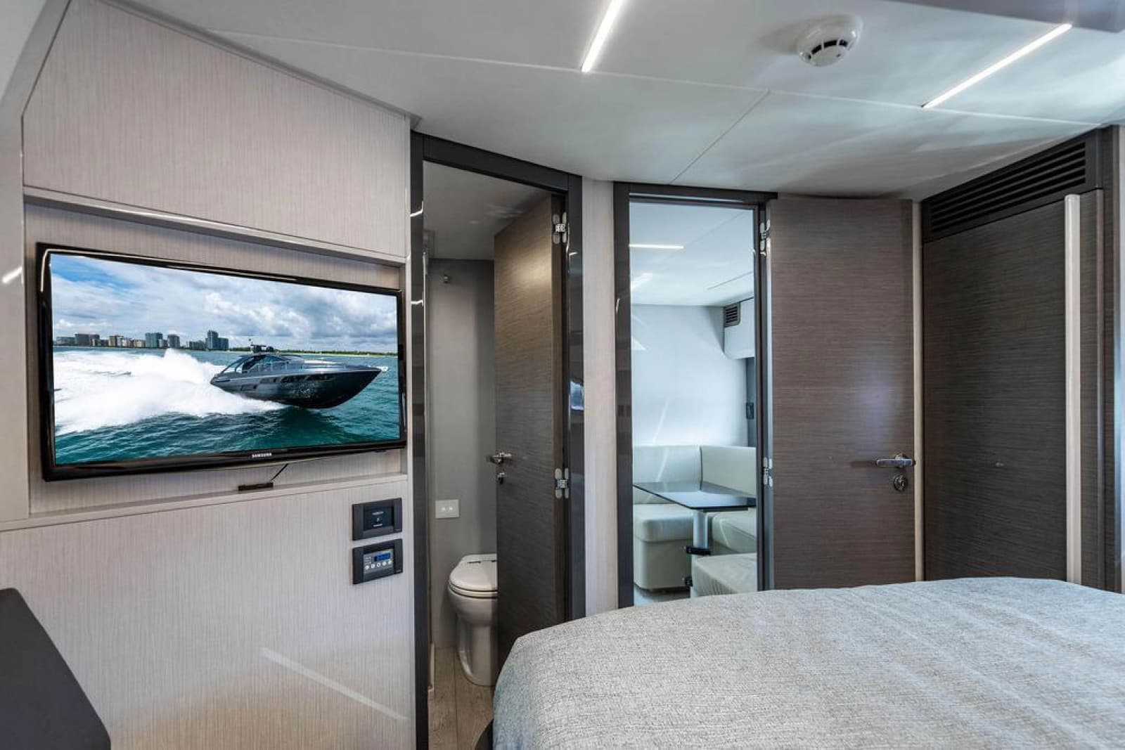 2018 Pershing 5x - Photo 42
