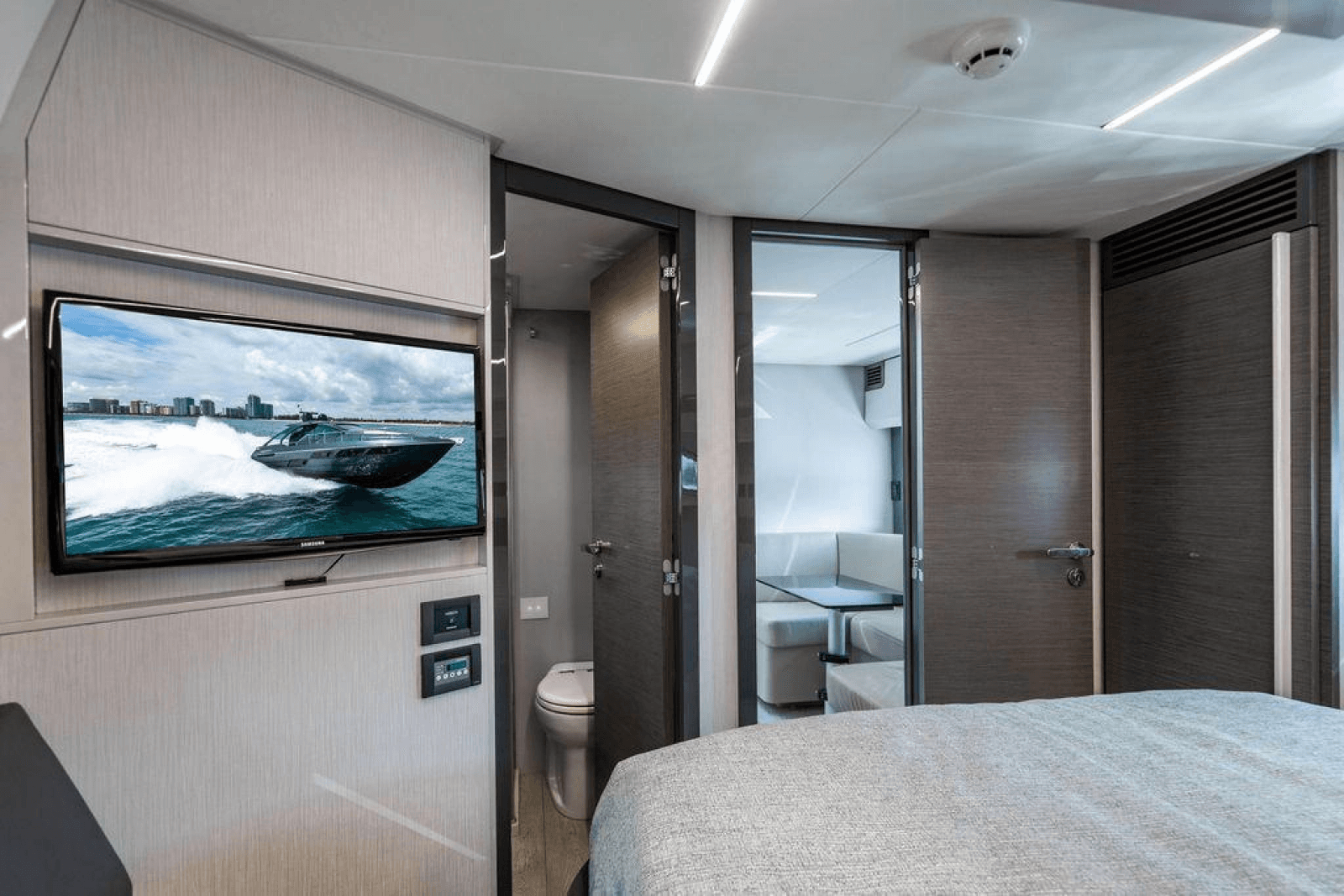 2018 Pershing 5x - Photo 42