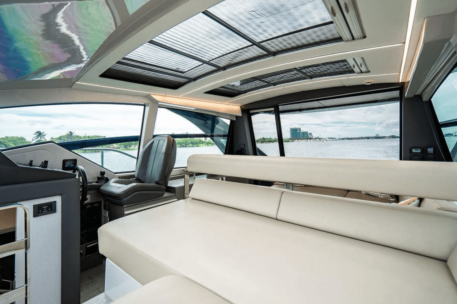 2018 Pershing 5x - Photo 15