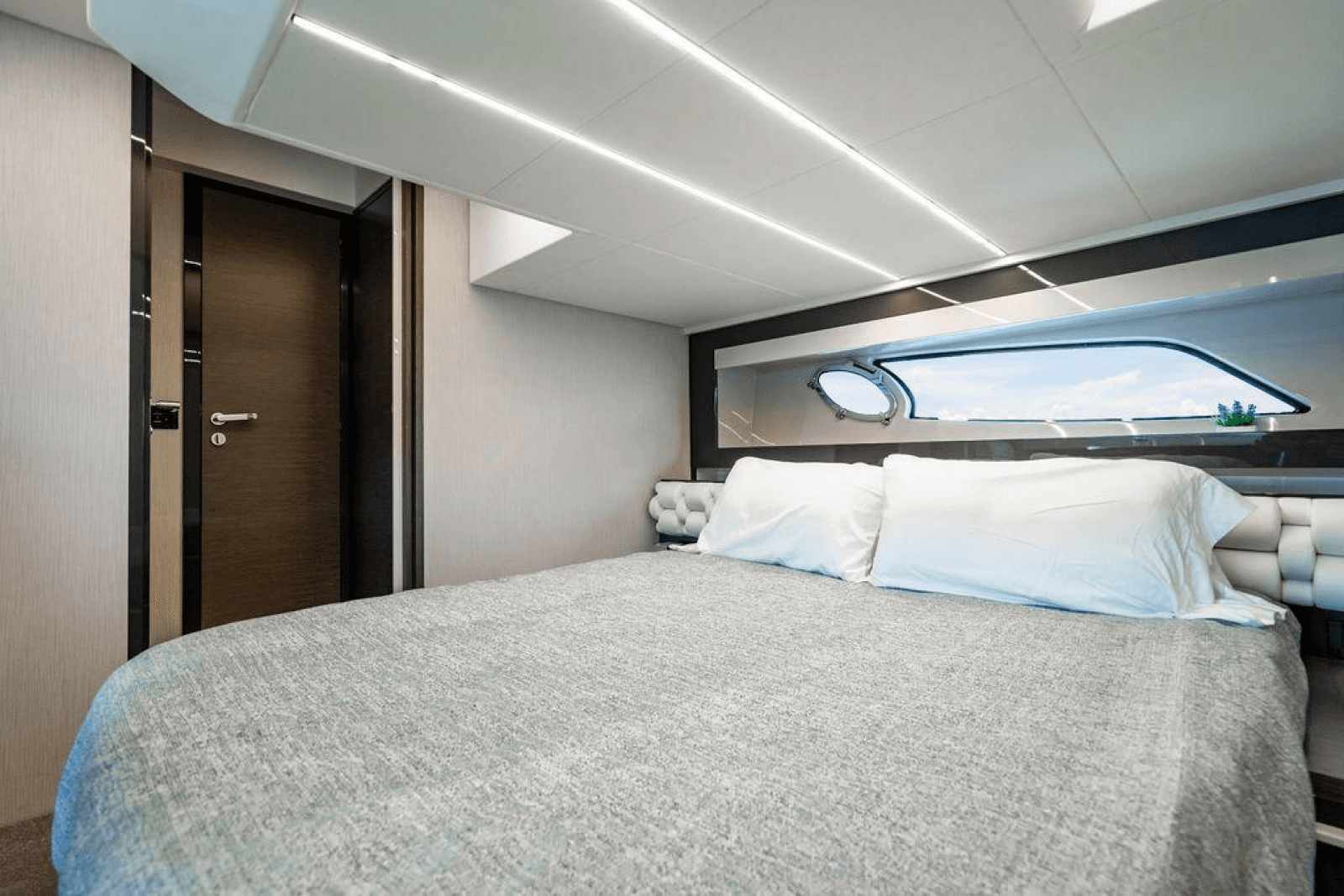 2018 Pershing 5x - Photo 41