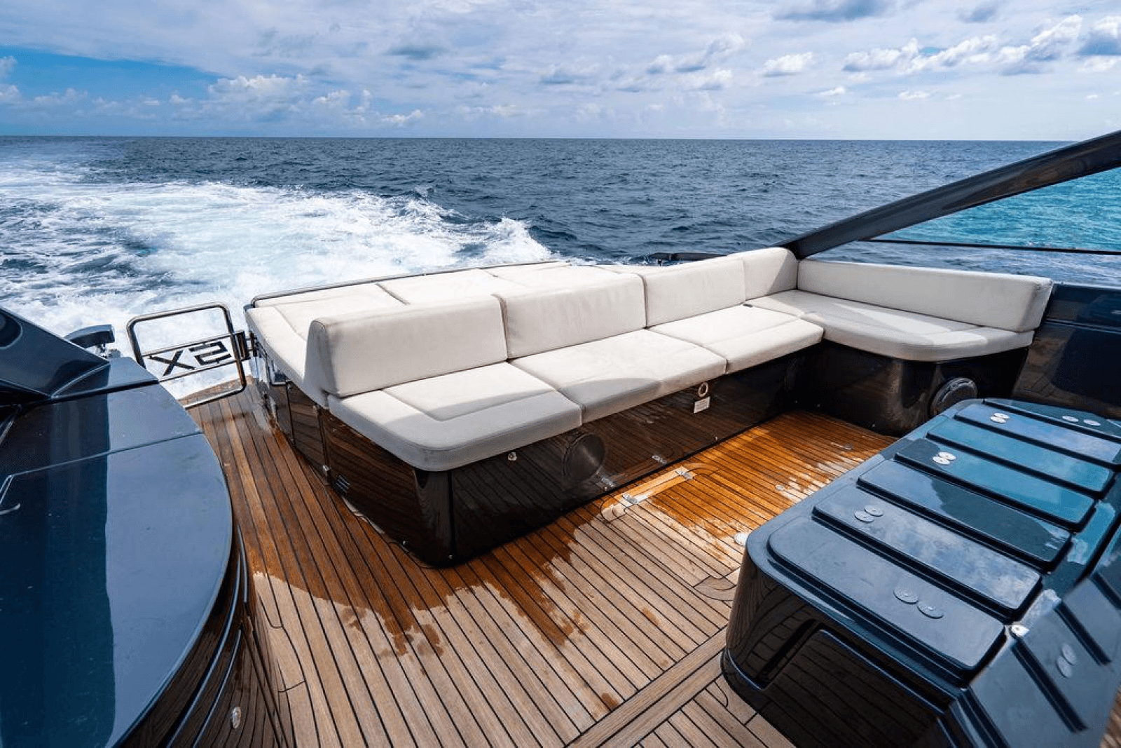 2018 Pershing 5x - Photo 8