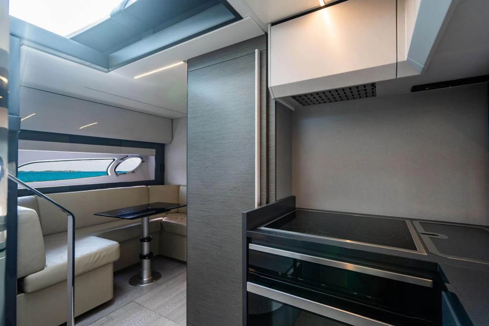 2018 Pershing 5x - Photo 30