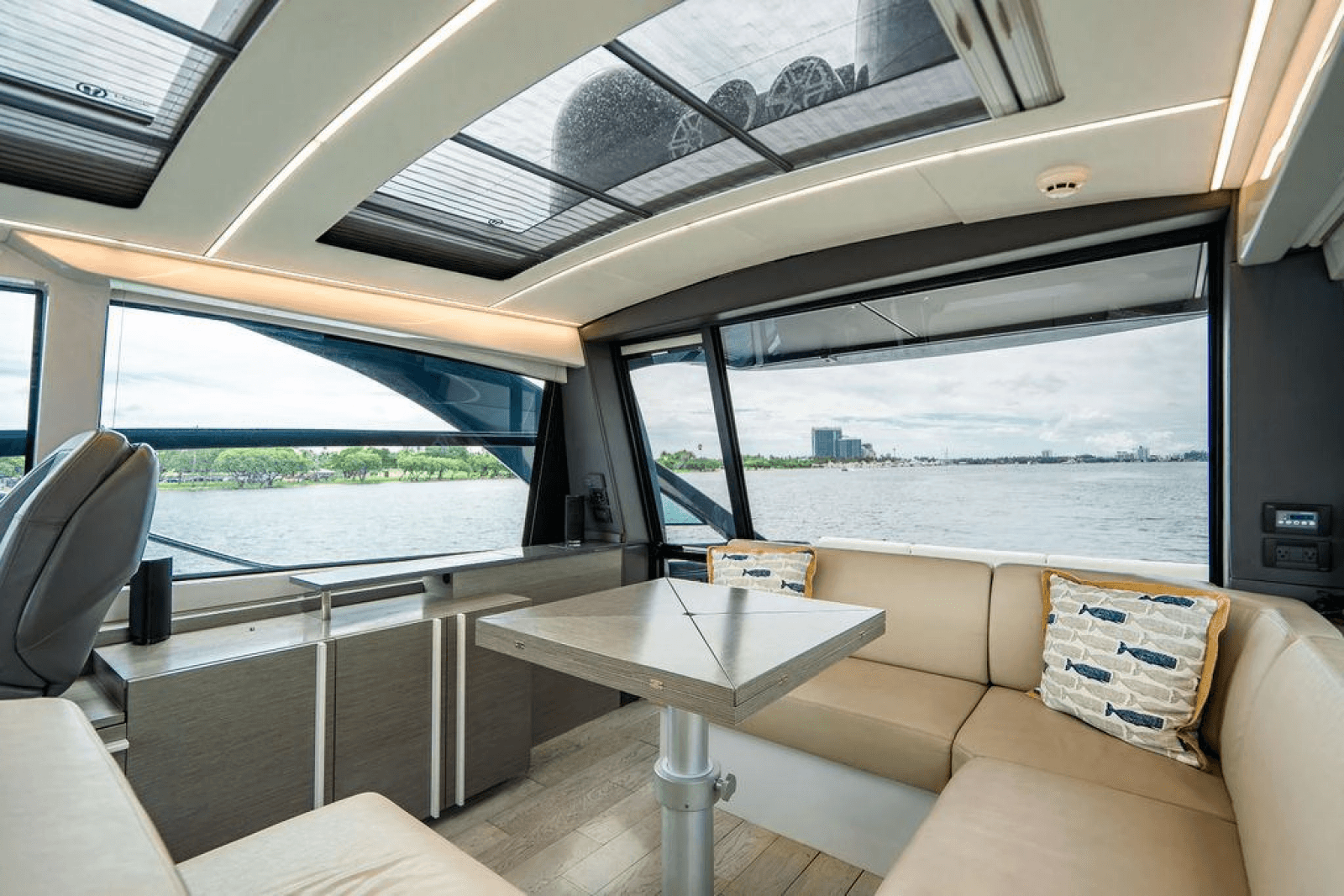 2018 Pershing 5x - Photo 14