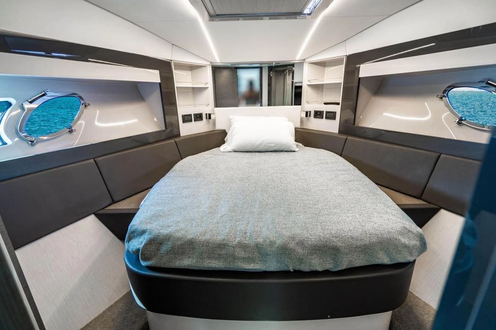 2018 Pershing 5x - Photo 44