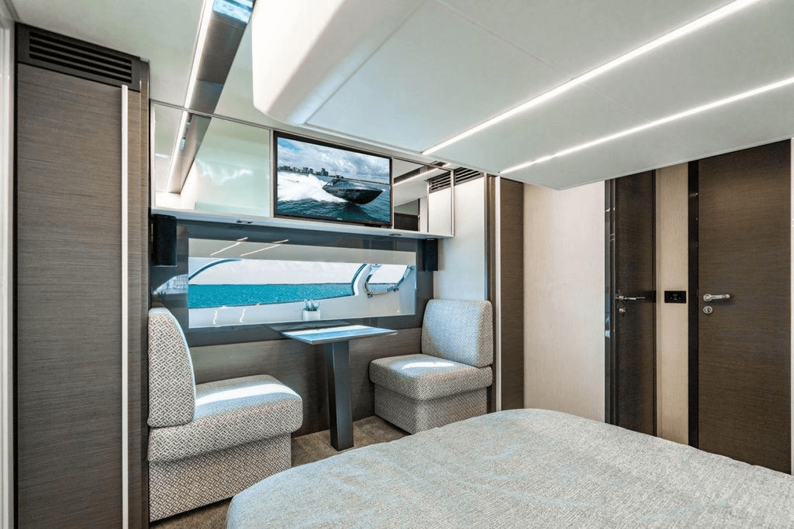 2018 Pershing 5x - Photo 37