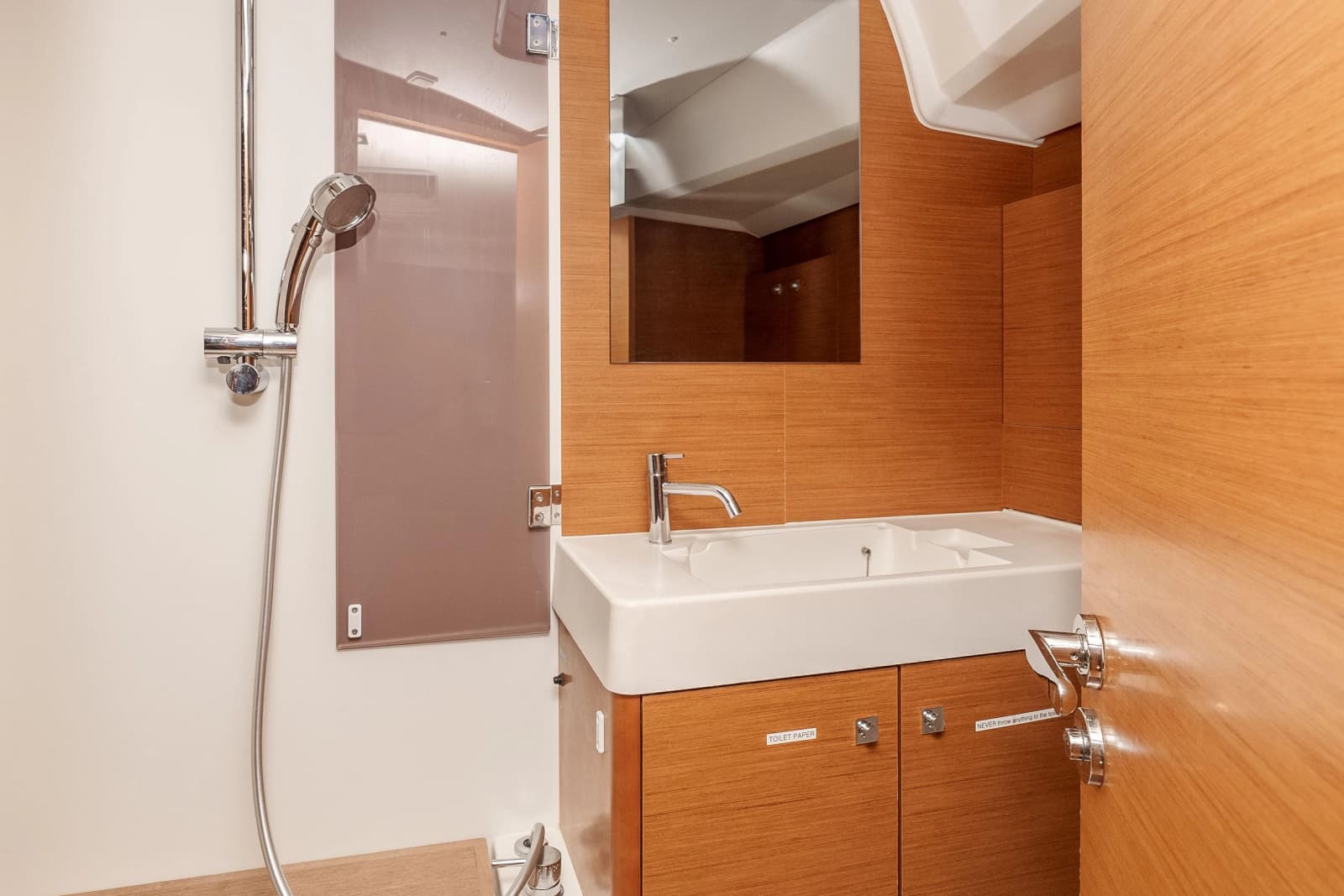 2018 Jeanneau Sun Odyssey 479 - Photo 33