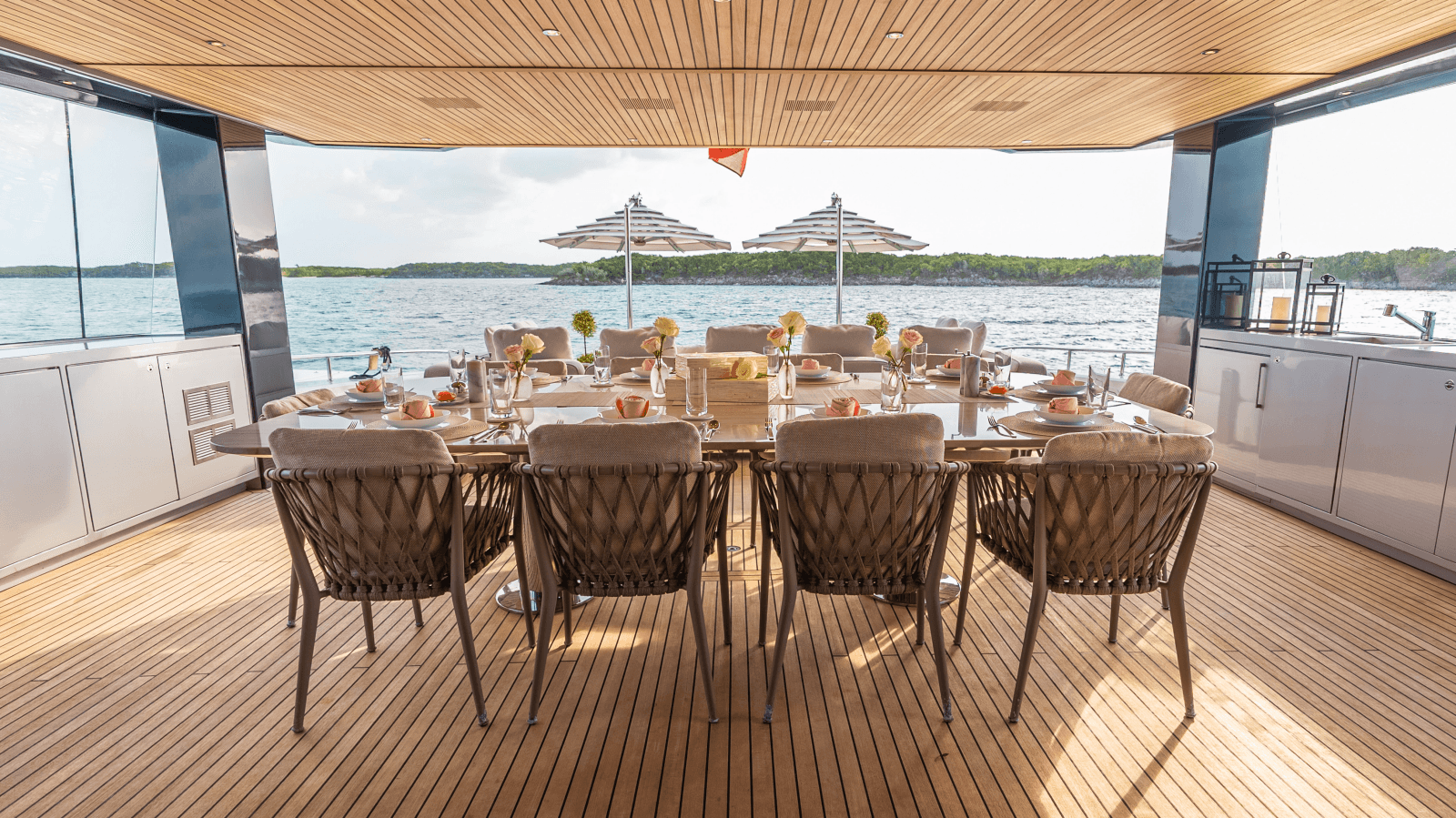 2022 Alpha Custom Yachts Spritz - Photo 14