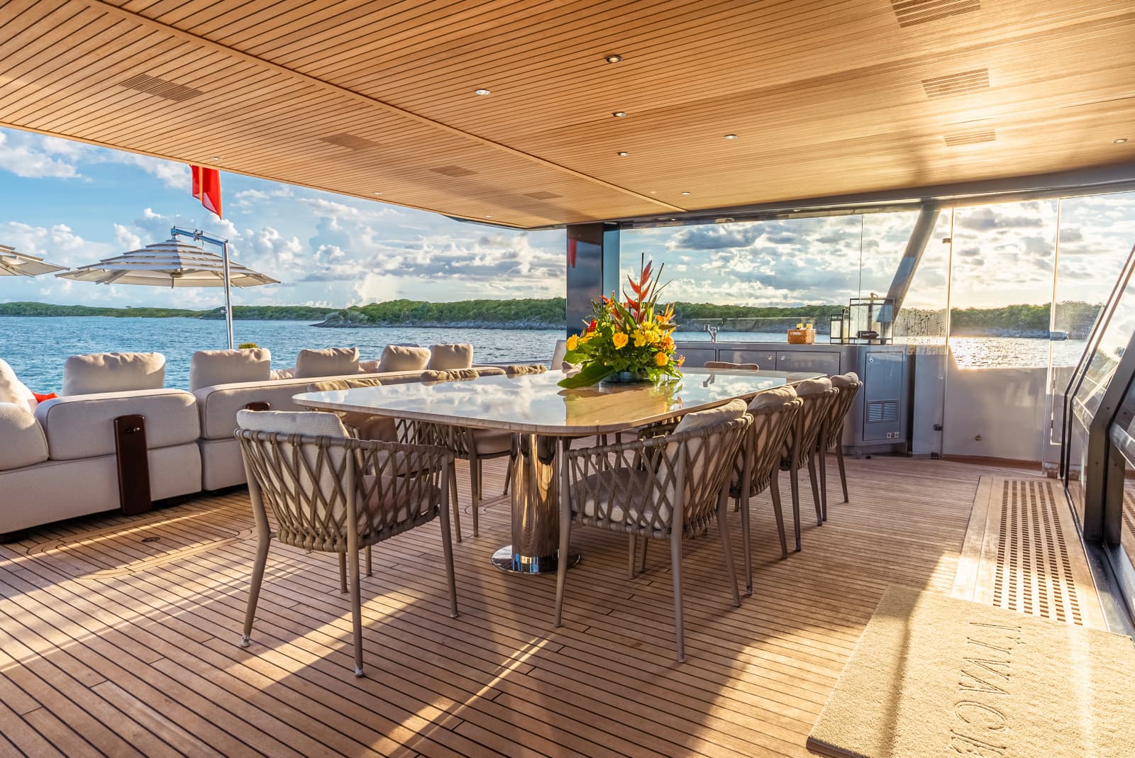 2022 Alpha Custom Yachts Spritz - Photo 18