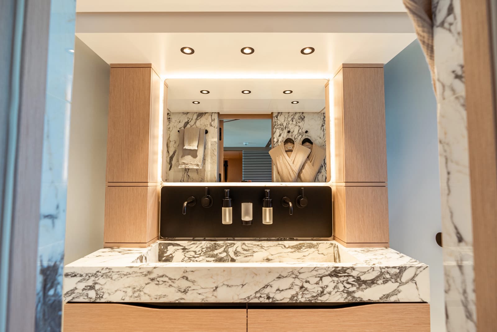 2022 Alpha Custom Yachts Spritz - Photo 28