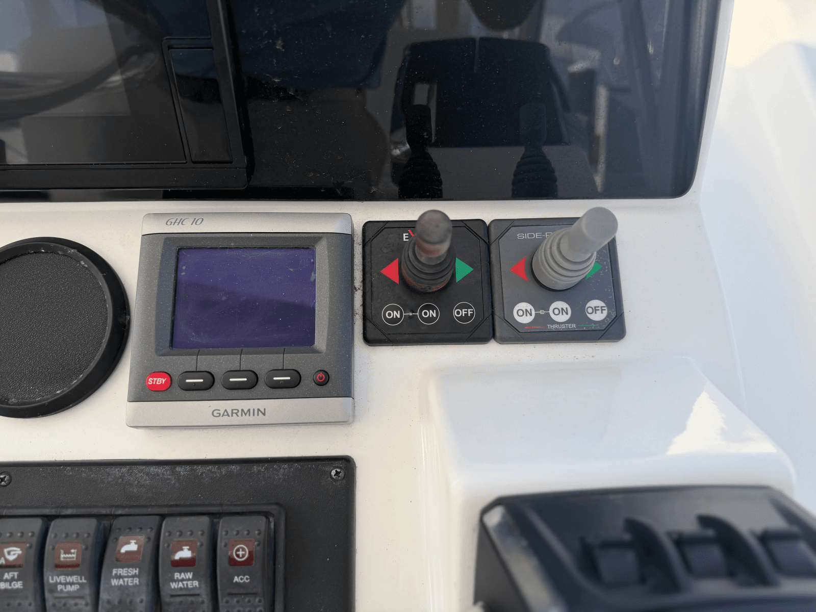 2010 Luhrs 37 OB Canyon Series - Photo 14