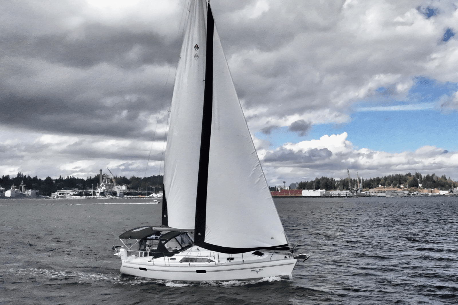 2023 Catalina 355 - Photo 1