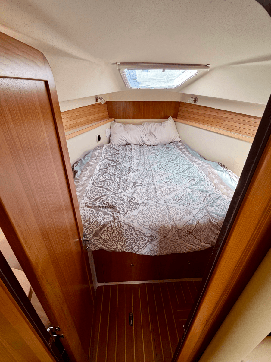 2023 Catalina 355 - Photo 23