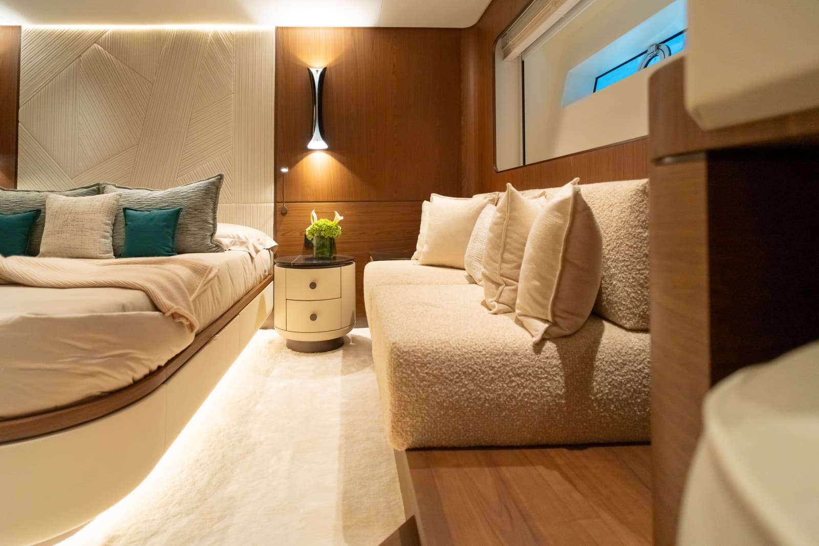 2027 Extra Yachts X90 Fast - Photo 41